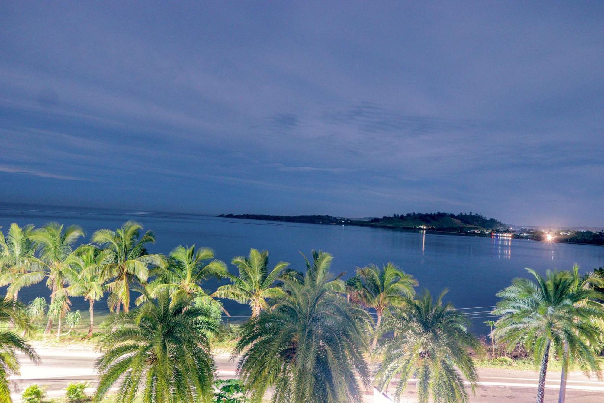 Ramada Suites By Wyndham Seafront Coral Coast Korotogo Extérieur photo